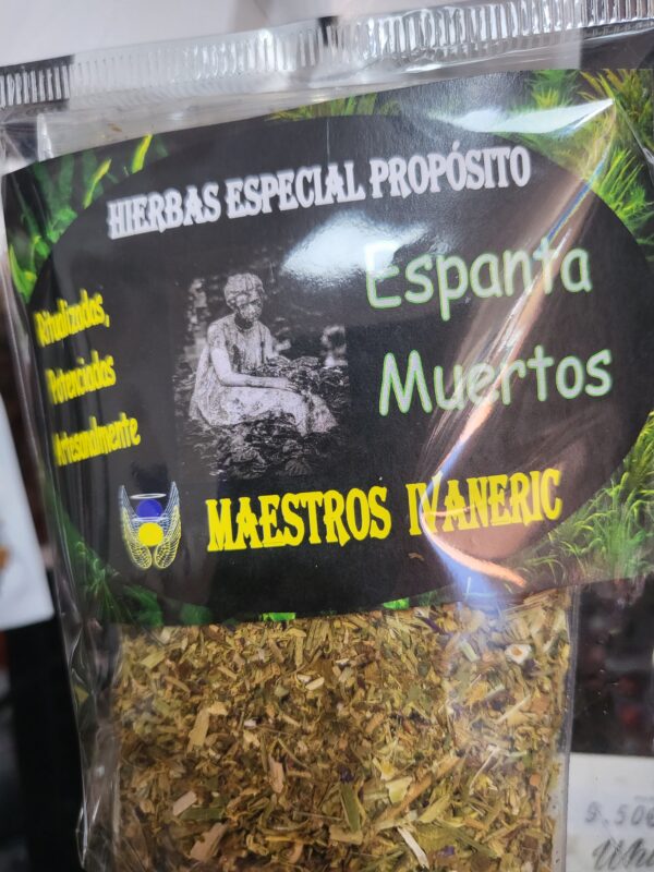 Hierbas propósito 
espanta muertos.