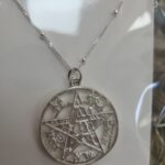 Gran tetagramaton.
plata.