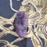 pendulo
amatista en bruto.